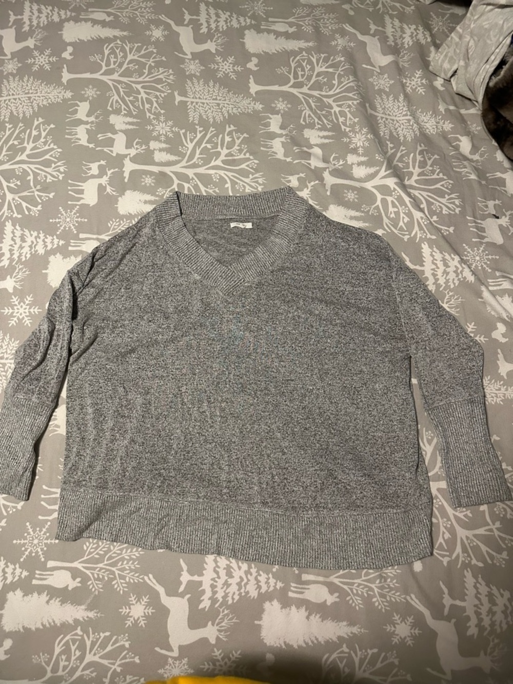 Maurices Heather Gray V-Neck Pullover Sweater